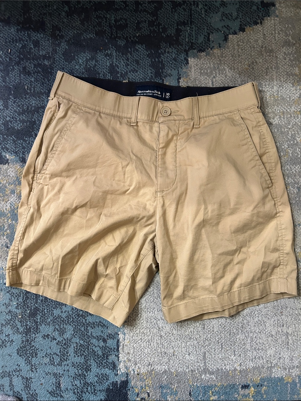 Abercrombie & Fitch Men's Khaki Flat-Front Chino Shorts